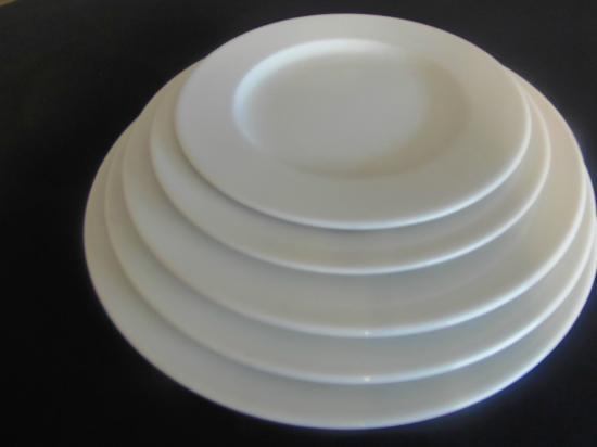 assiette plate blanche diam 19